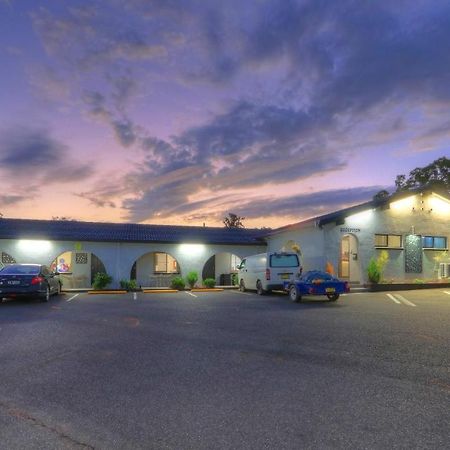 Grafton Lodge Motel Екстер'єр фото