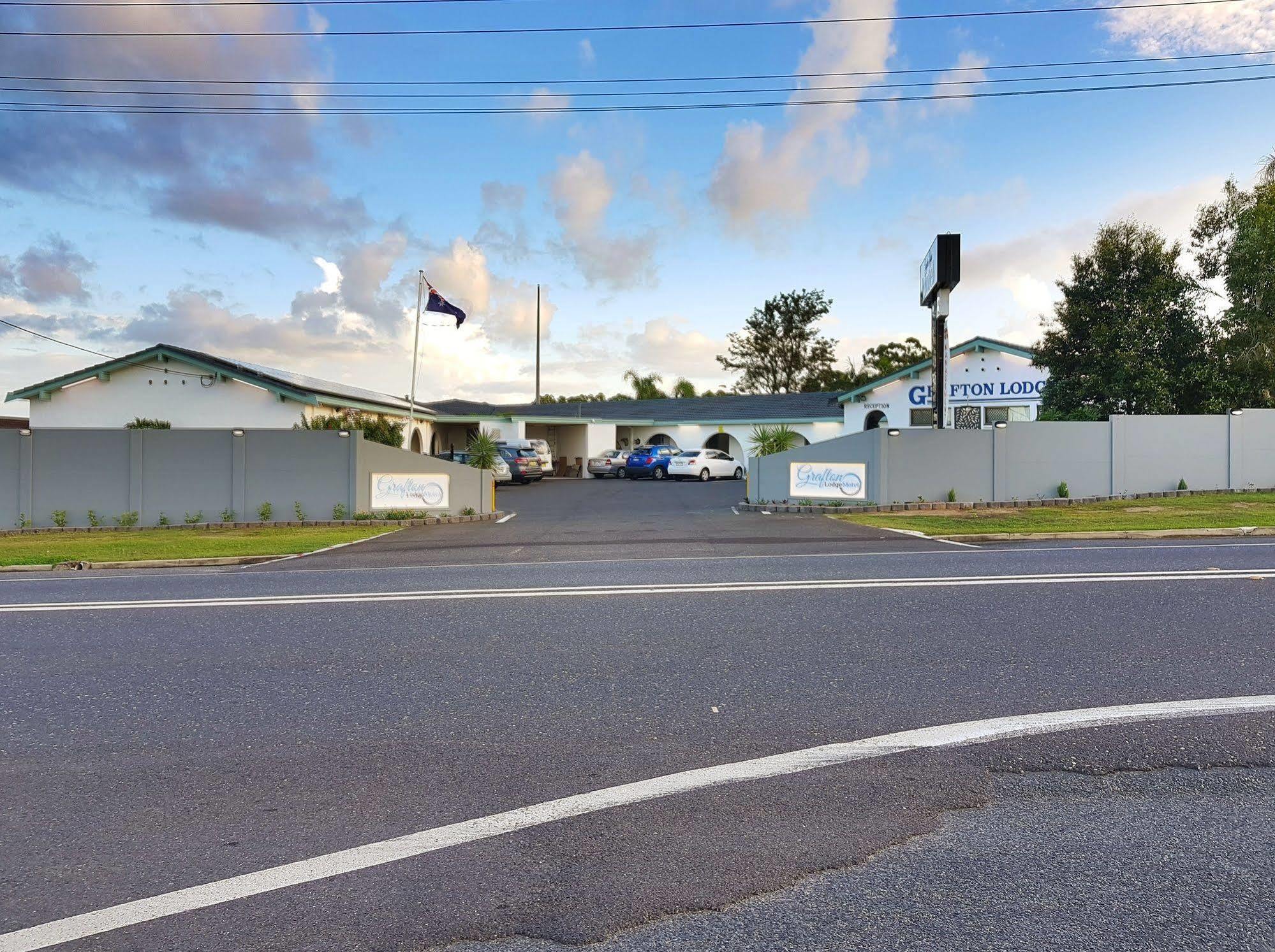 Grafton Lodge Motel Екстер'єр фото